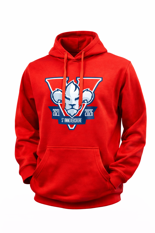 Chandail à capuchon rouge